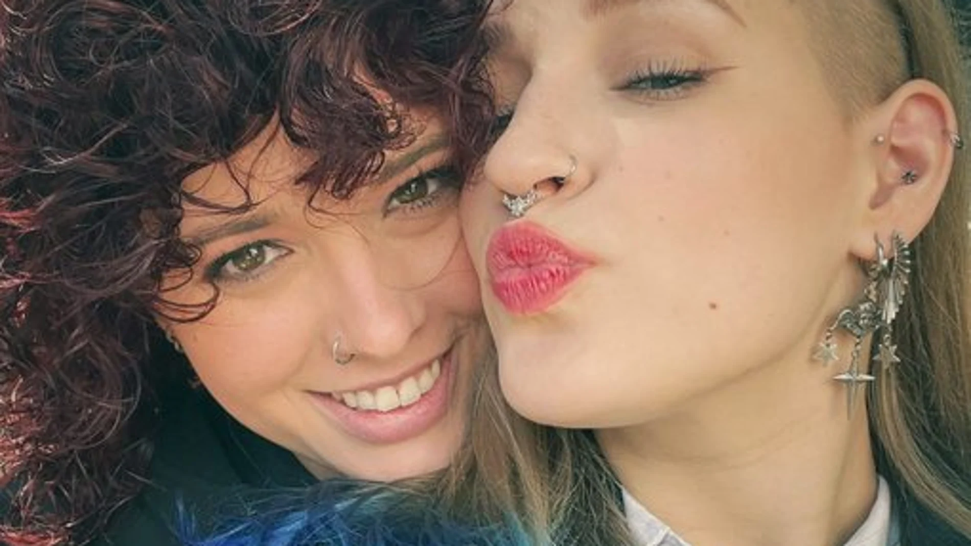 Romance en Eurovisión 2024: La batería de Megara confirma su relación con la representante de Chequia