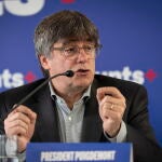 Carles Puigdemont, en una reunión de JxCat