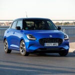 Suzuki lanza el nuevo Swift, un utilitario híbrido y asequible