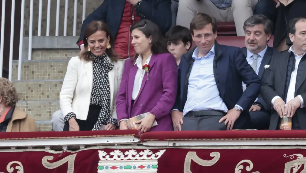 El look de Teresa Urquijo en los toros.