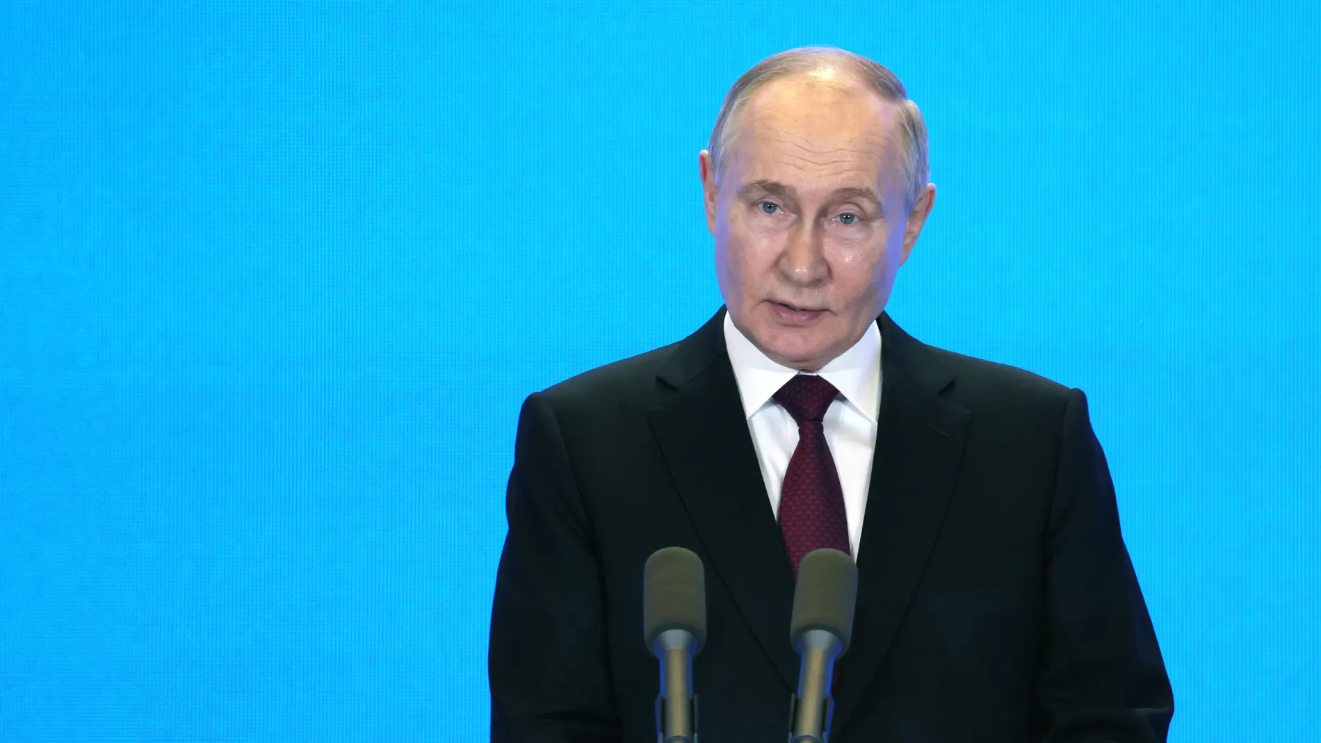 Harbin (China), 16/05/2024.- Russian President Vladimir Putin delivers a speech during the opening of the 8th Russia-China Expo and the 4th Russia-China Forum on Interregional Cooperation, in Harbin, Heilongjiang province, China, 17 May 2024. The Russian President is on an official visit to China from 16 until 17 May. (Rusia) EFE/EPA/MIKHAIL METZEL/SPUTNIK/KREMLIN POOL MANDATORY CREDIT