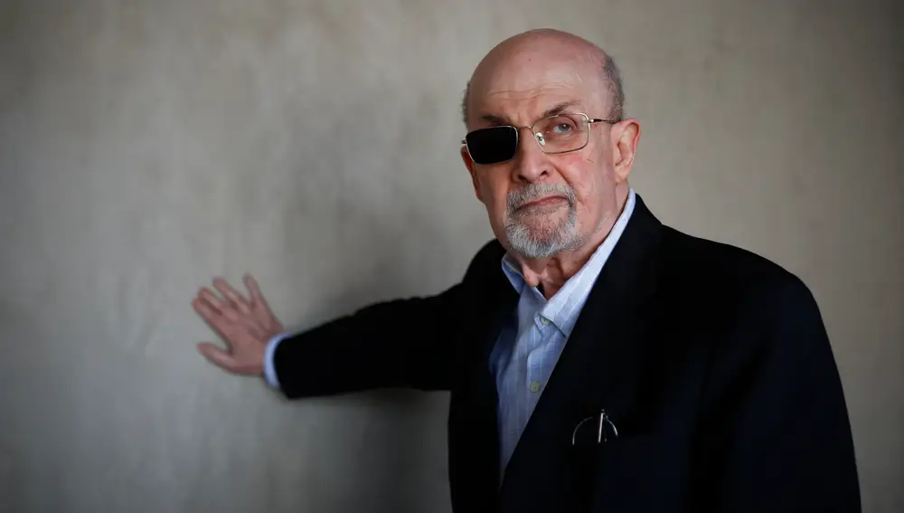 Entrevista con el escritor Salman Rushdie © Alberto R. Roldán / Diario La Razón.