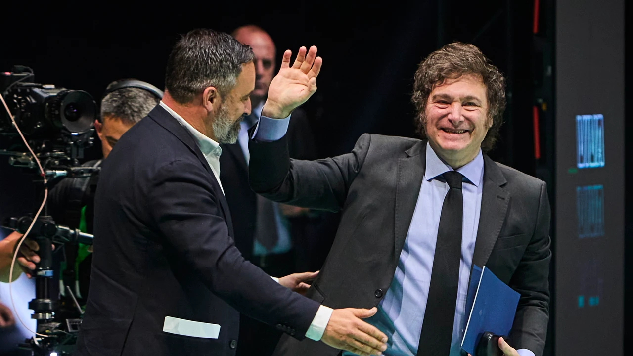 Abascal trata de sacar cabeza: reunión con Milei y con los Patriots en Francia