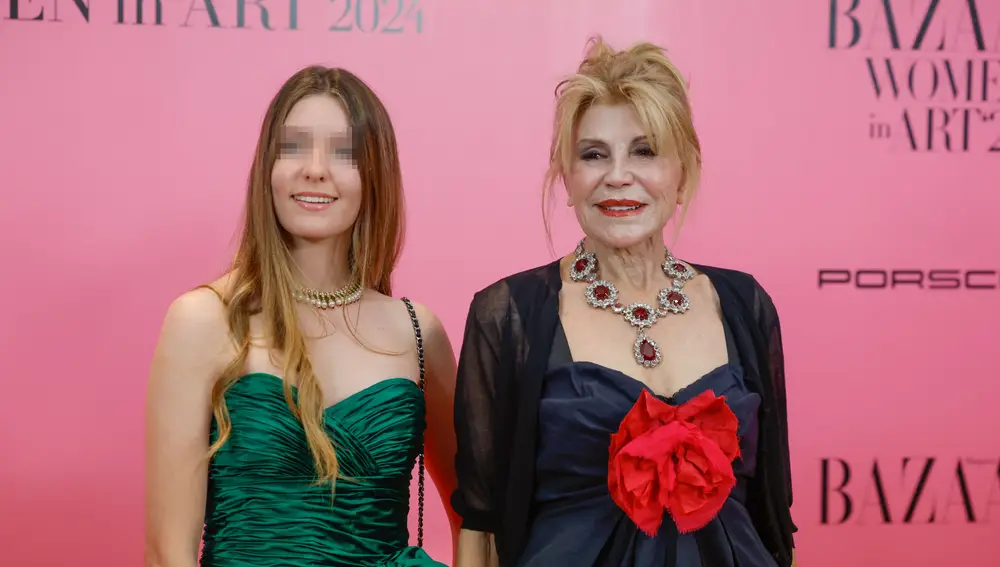 Carmen Thyssen y su hija Carmen.