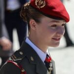 La Princesa Leonor se da un baño de masas antes de recibir la Medalla de Aragón
