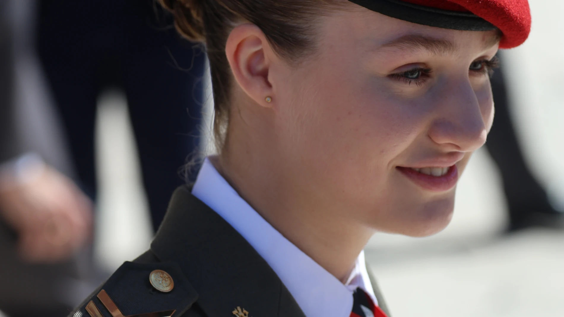 La Princesa Leonor a su llegada a La Seo del Salvador de Zaragoza, a 21 de mayo de 2024, en Zaragoza (España). MEDALLA DE ARAGÓN;PRINCESA;GENTE;ZARAGOZA;MILITAR José Ruiz / Europa Press 21/05/2024