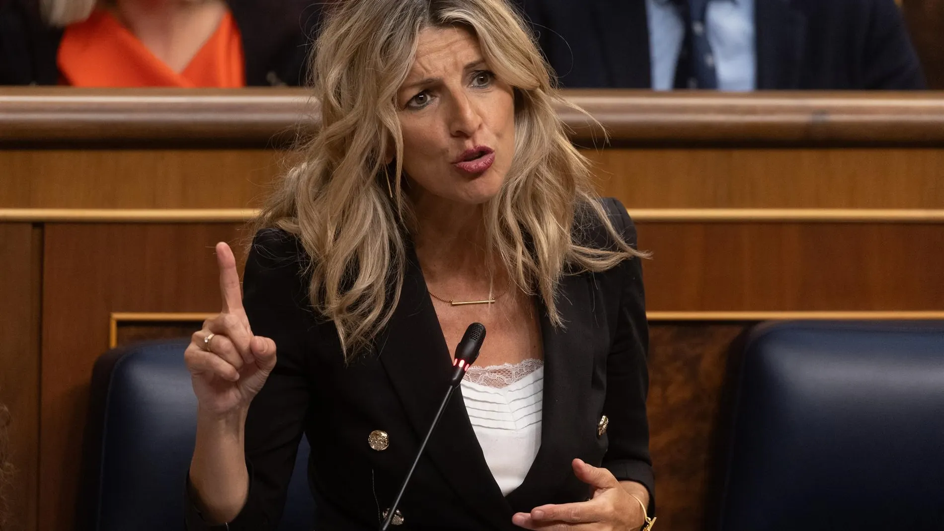 Economía.- Yolanda Díaz presume de los datos de empleo frente al PP, que denuncia la precariedad laboral de los jóvenes