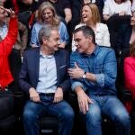 De izda. a dcha., Diana Morant, José Luis Rodríguez Zapatero, Pedro Sánchez y Teresa Ribera