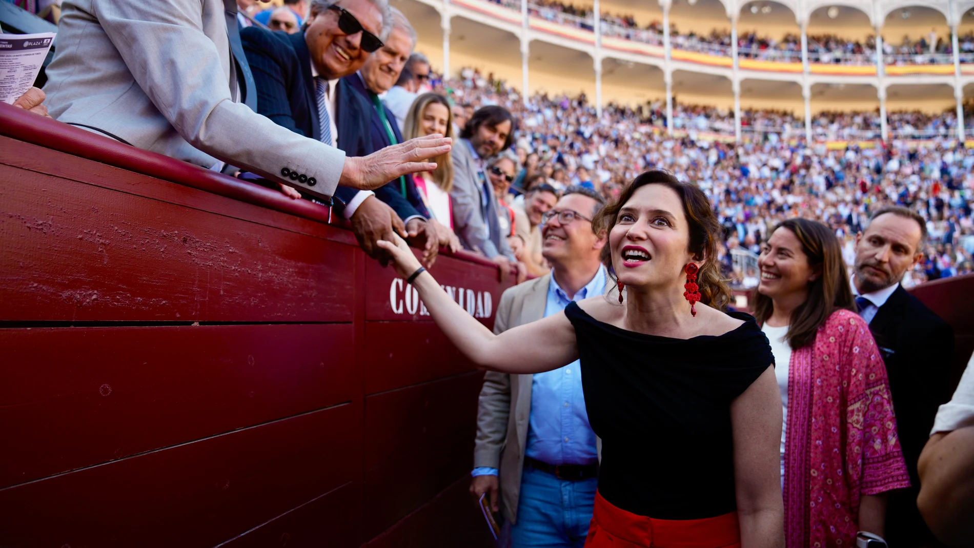 Isabel Diaz Ayuso en la Plaza de Toros Las Ventas