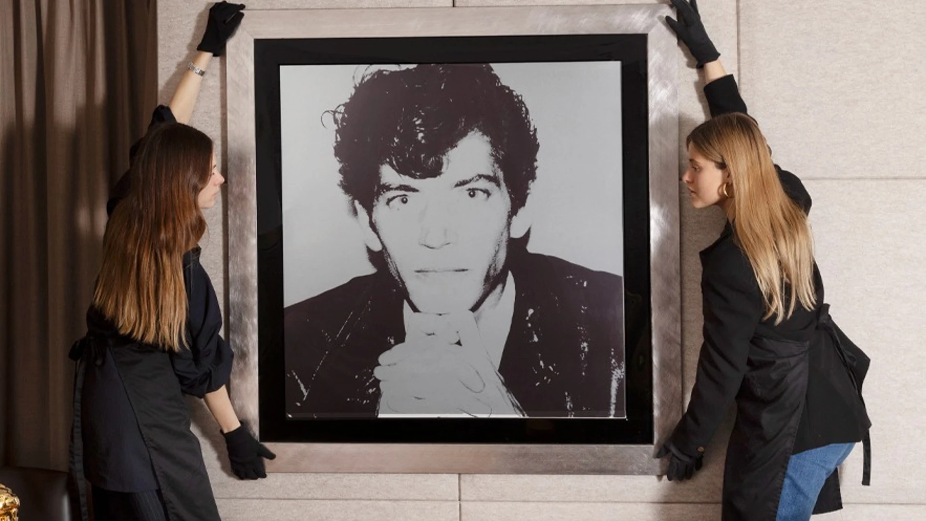 El retrato de Robert Mapplethorpe por Andy Warhol
