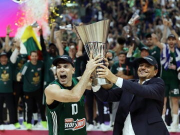 La &uacute;ltima Final Four de la Euroliga se disput&oacute; en Berl&iacute;n y el Panathinaikos se proclam&oacute; campe&oacute;n ante el Real Madrid