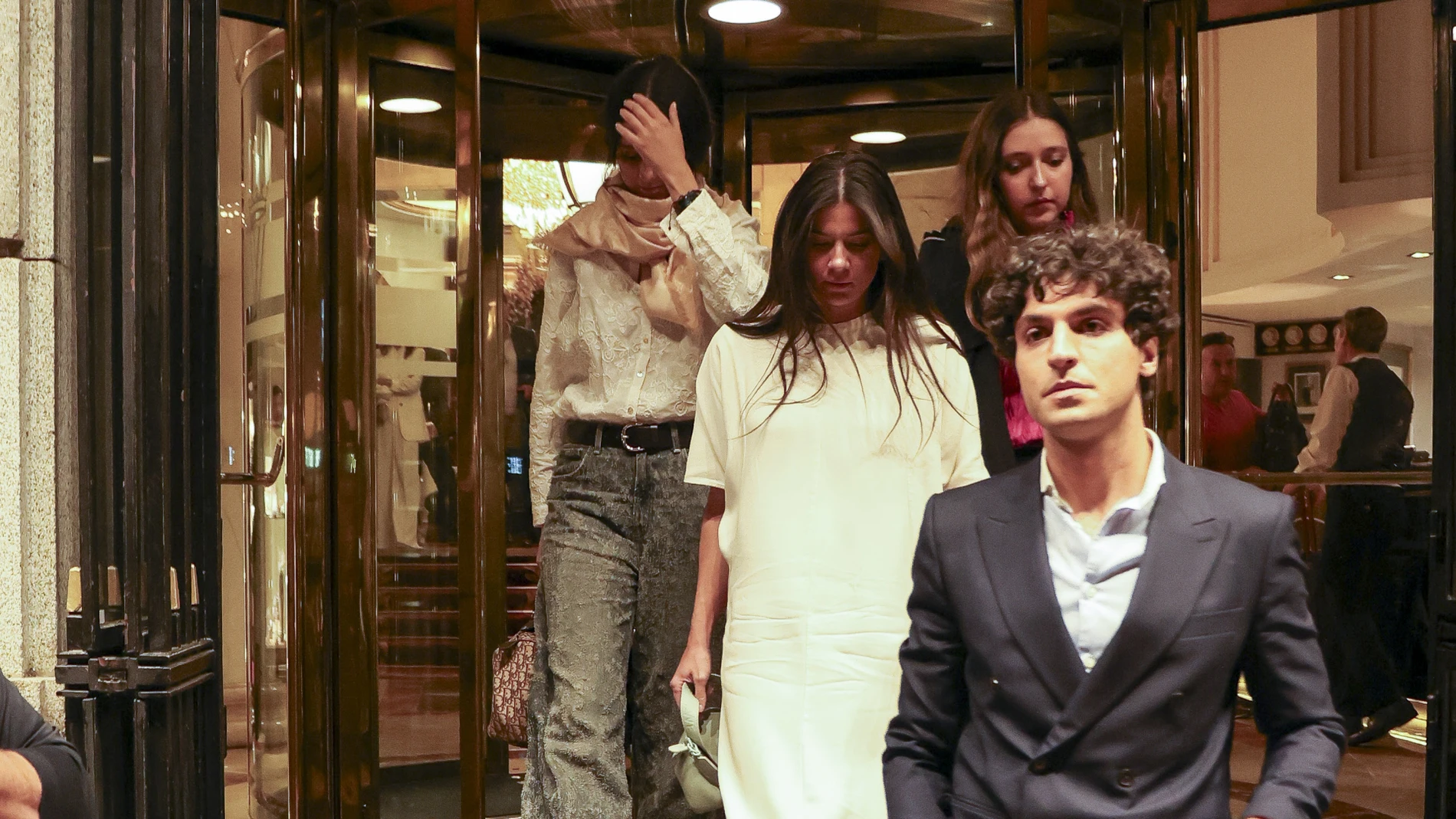 Victoria Federica con amigos en Madrid.