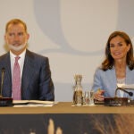 La Reina Letizia con traje de lino.