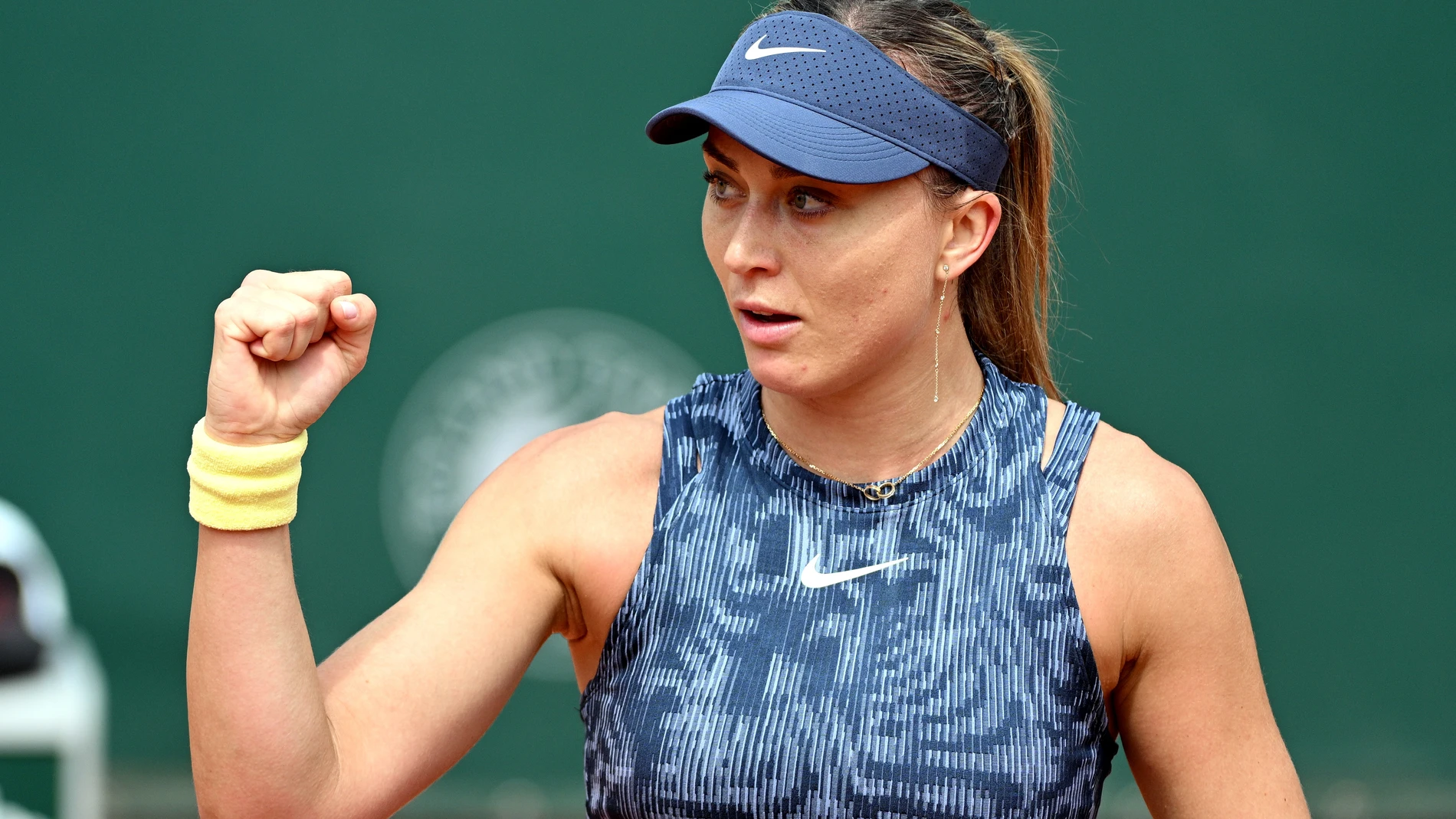 Paris (France), 30/05/2024.- Paula Badosa of Spain reacts during her Women's Singles 2nd round match against Yulia Putintseva of Kazakhstan during the French Open Grand Slam tennis tournament at Roland Garros in Paris, France, 30 May 2024. (Tenis, Abierto, Francia, Kazajstán, España) EFE/EPA/CAROLINE BLUMBERG