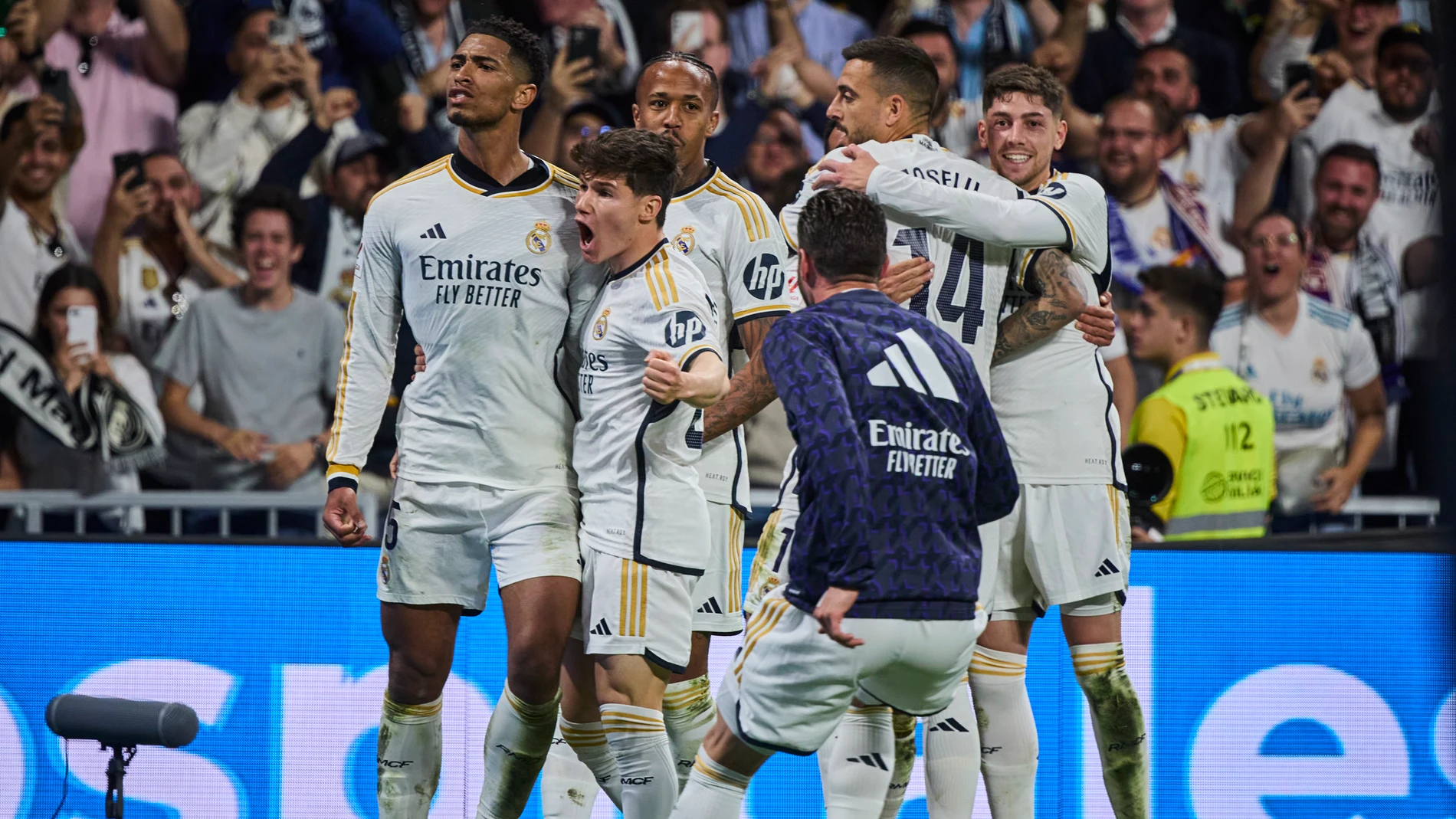 Los jugadores del Real Madrid gritan la remontada ante el Bayern