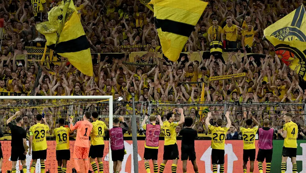 Fútbol/Champions.- El Dortmund llega a Wembley como líder del grupo de la muerte y 'matagigantes' en los cruces