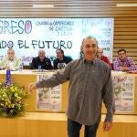 Jesús Manuel González Palacín, feliz tras ser reelegido por quinta vez al frente de la Unión de Campesinos de Castilla y León