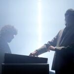 El dúo francés Justice durante su concierto la pasada madrugada en la primera jornada de pago del Primavera Sound que se celebra en Barcelona. 