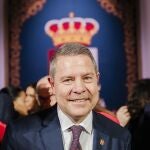 El presidente de Castilla-La Mancha, Emiliano García-Page, posa tras el acto institucional del Día de Castilla-La Mancha, en el Palacio de Congresos 'El Greco', a 31 de mayo de 2024, en Toledo, Castilla-La Mancha (España).