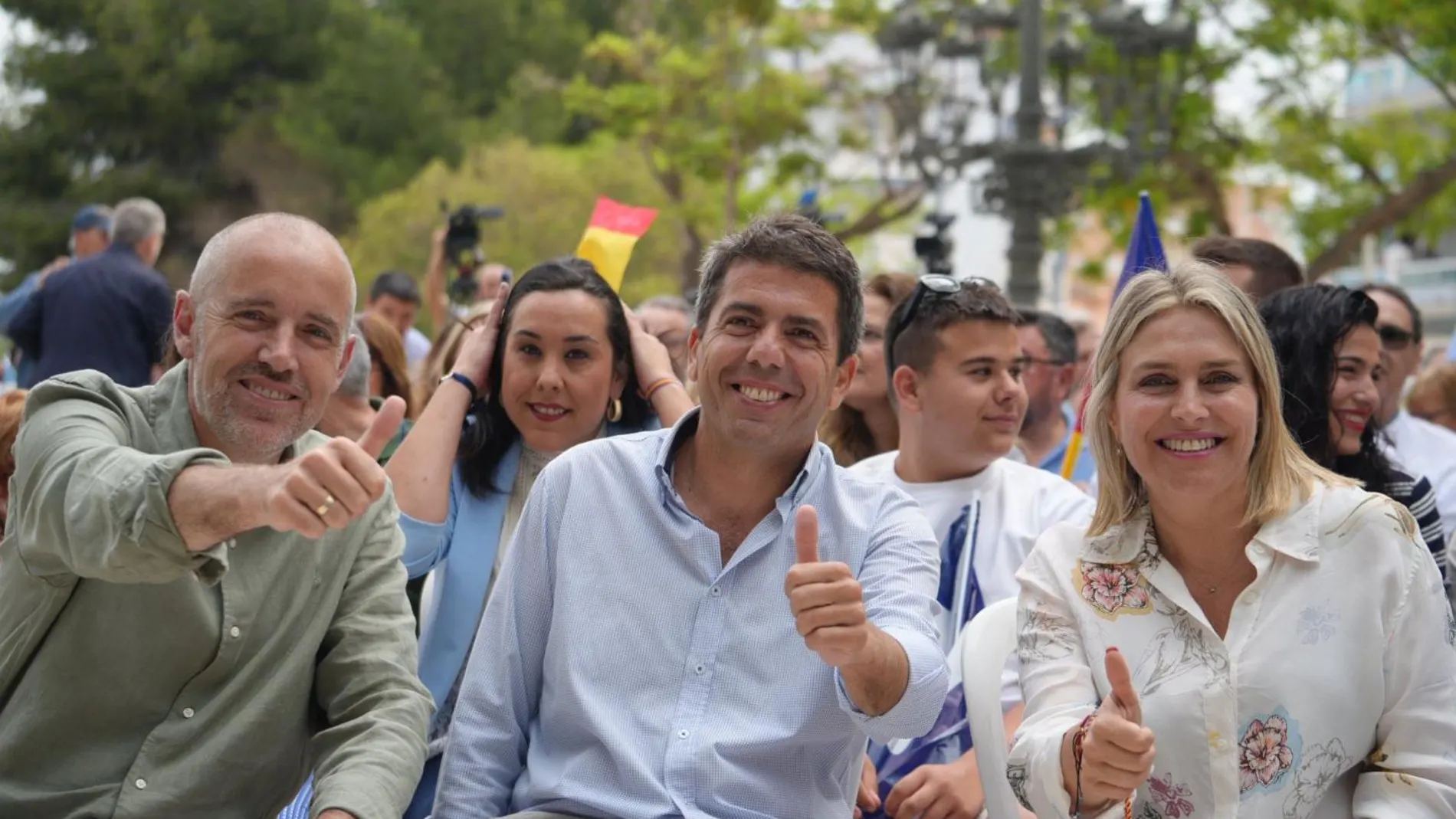 El presidente de la Generalitat y del PPCV hoy durante el acto en Moncofa