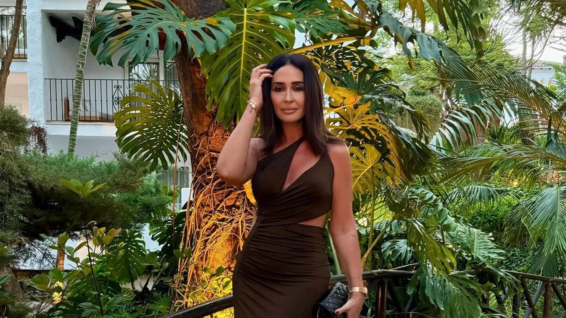 Vicky Martín Berrocal con vestido cut out