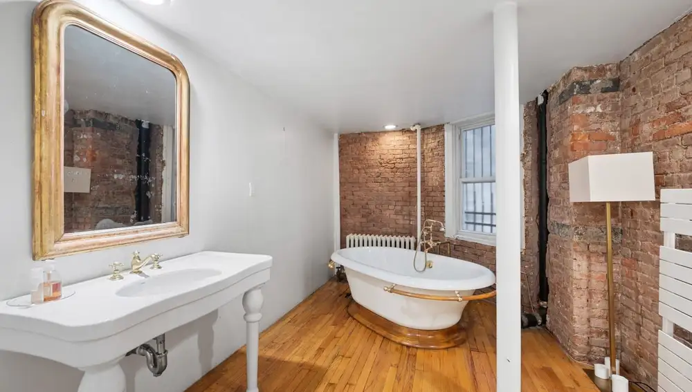 496 Broome Street en Soho, Nueva York, la primera vivienda de John Lennon y Yoko Ono sale a la venta