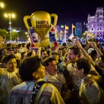 Celebración en Cibeles. Real Madrid - Bosussia Dormund. Finał Champions League. © Alberto R. Roldán / Diario 