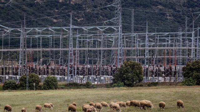 Subestación eléctrica construida a 400 metros de la Masía de Fraiximeno