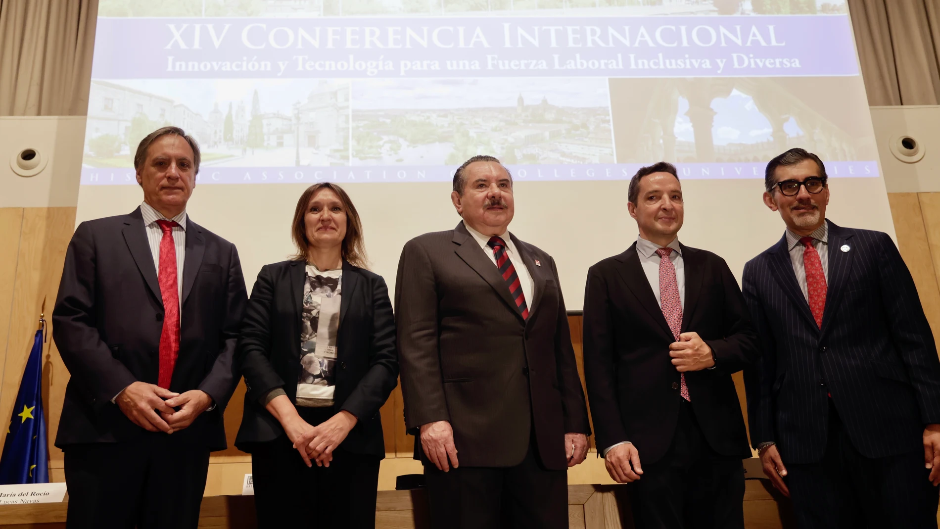 Rocío Lucas en el acto celebrado en la USAL junto a García Carbayo, Corchado y Antonio Flores