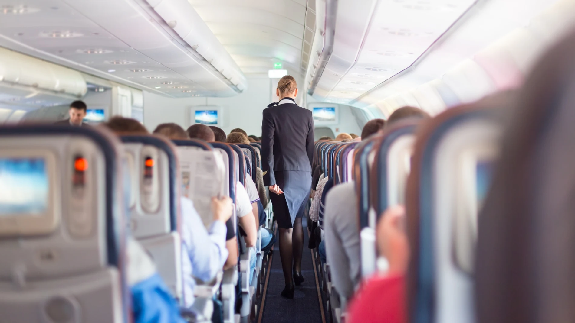 Estas son las cosas que solo hacen los españoles en los aviones
