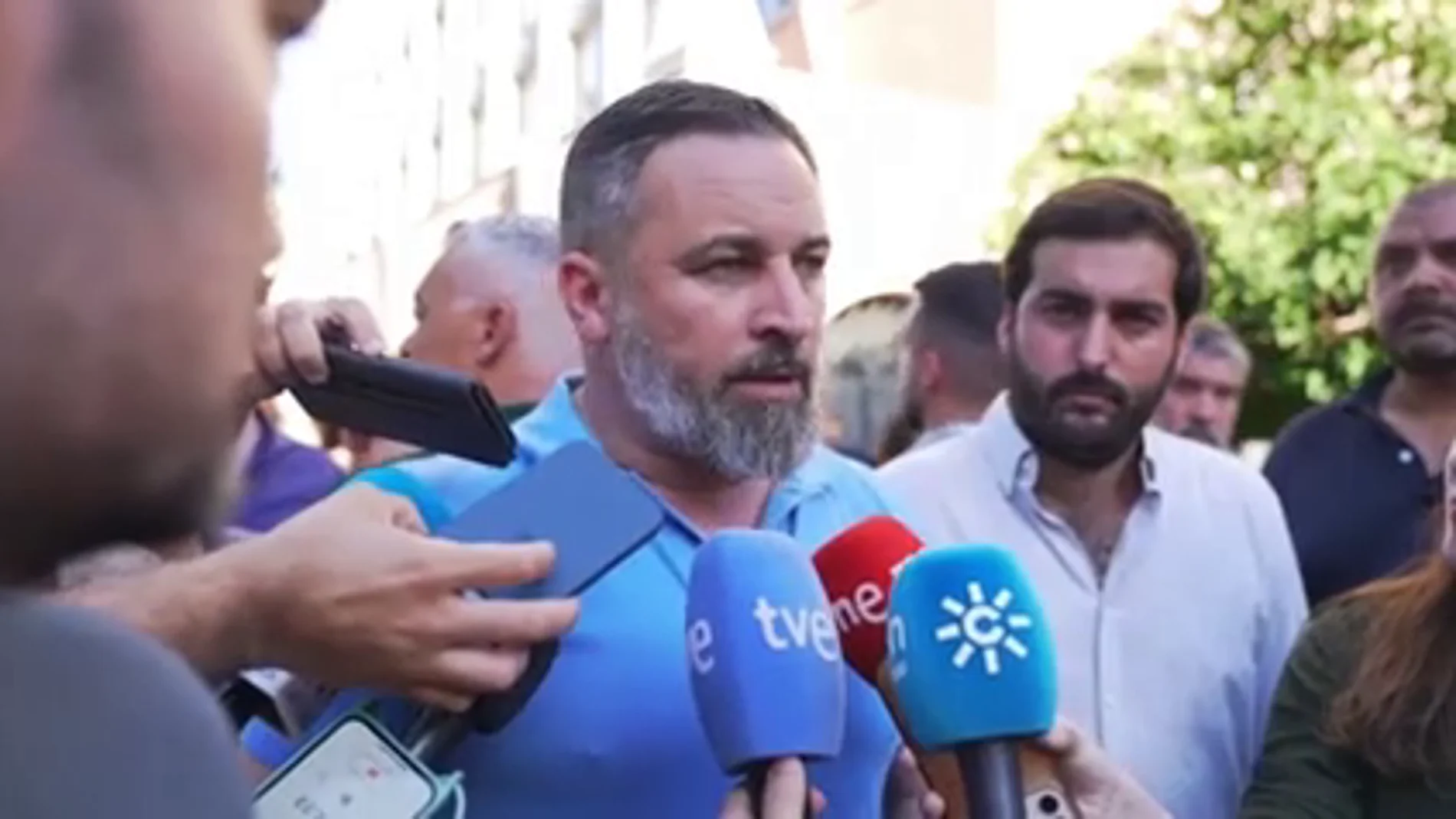 Abascal responde a Sánchez con otra carta y le acusa de obstaculizar la labor de los jueces y presionarles