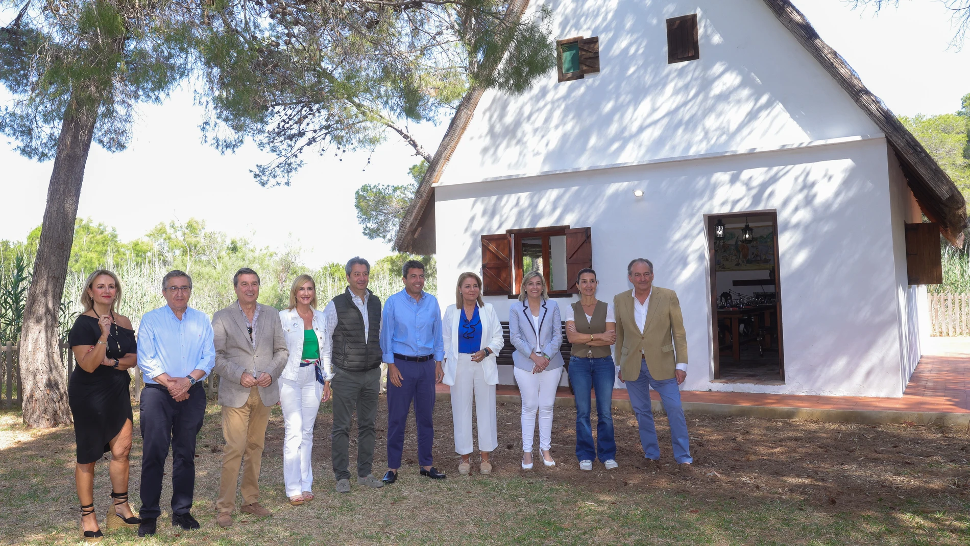 El Consell ha celebrado hoy su reunión semanal en el parque natural de l'Albufera (Valencia)