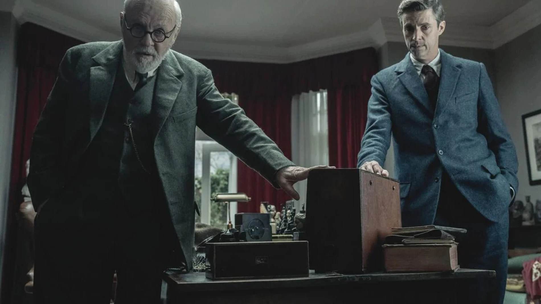 Crítica de "La última sesión de Freud": Narnia, en el diván ★★1/2