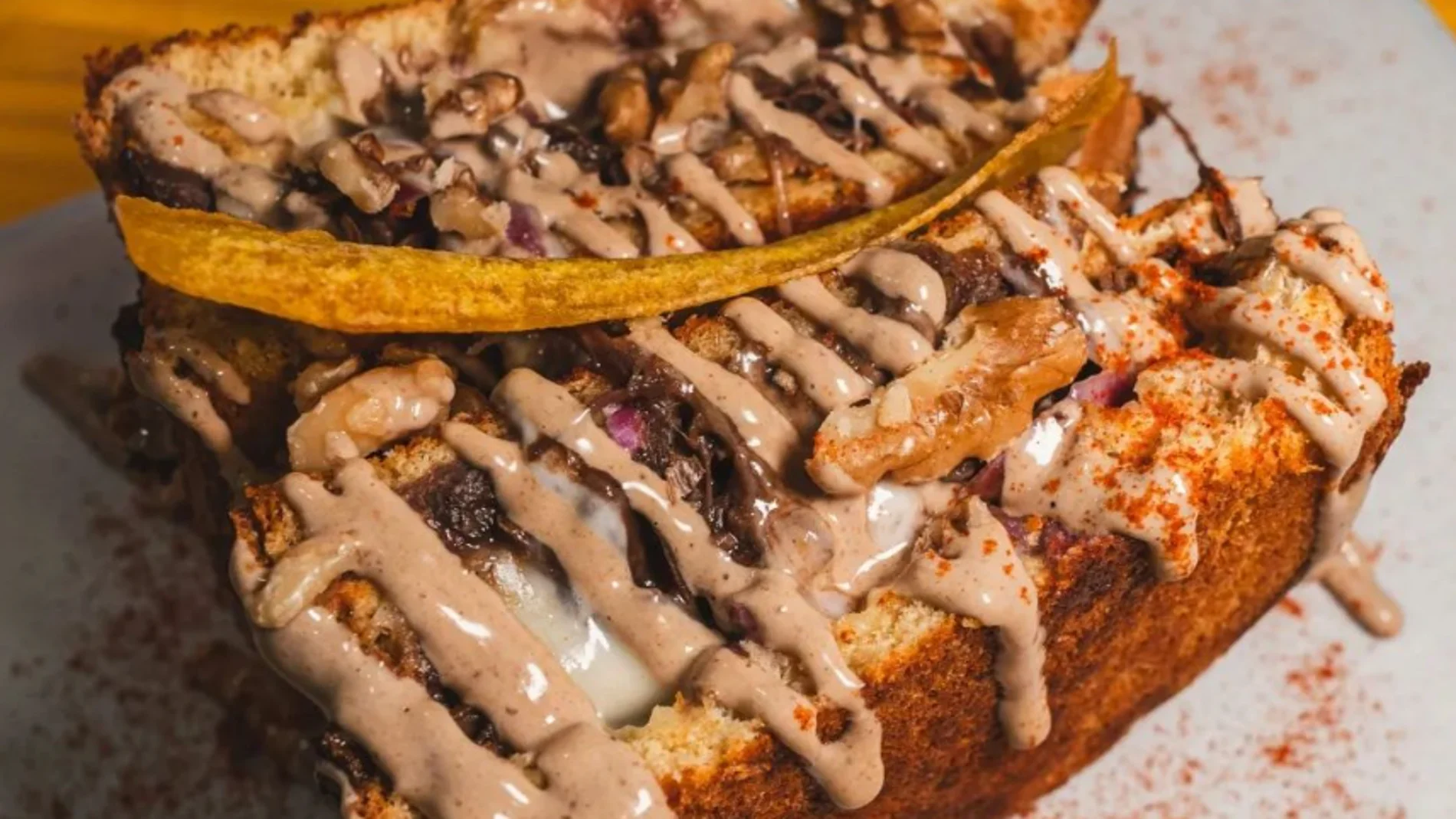 Así es "Disparate", el sándwich creado en Murcia y que es el mejor de España