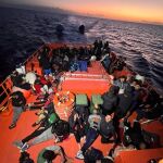 Salvamento Marítimo rescata siete pateras con más de 370 migrantes en aguas de Lanzarote