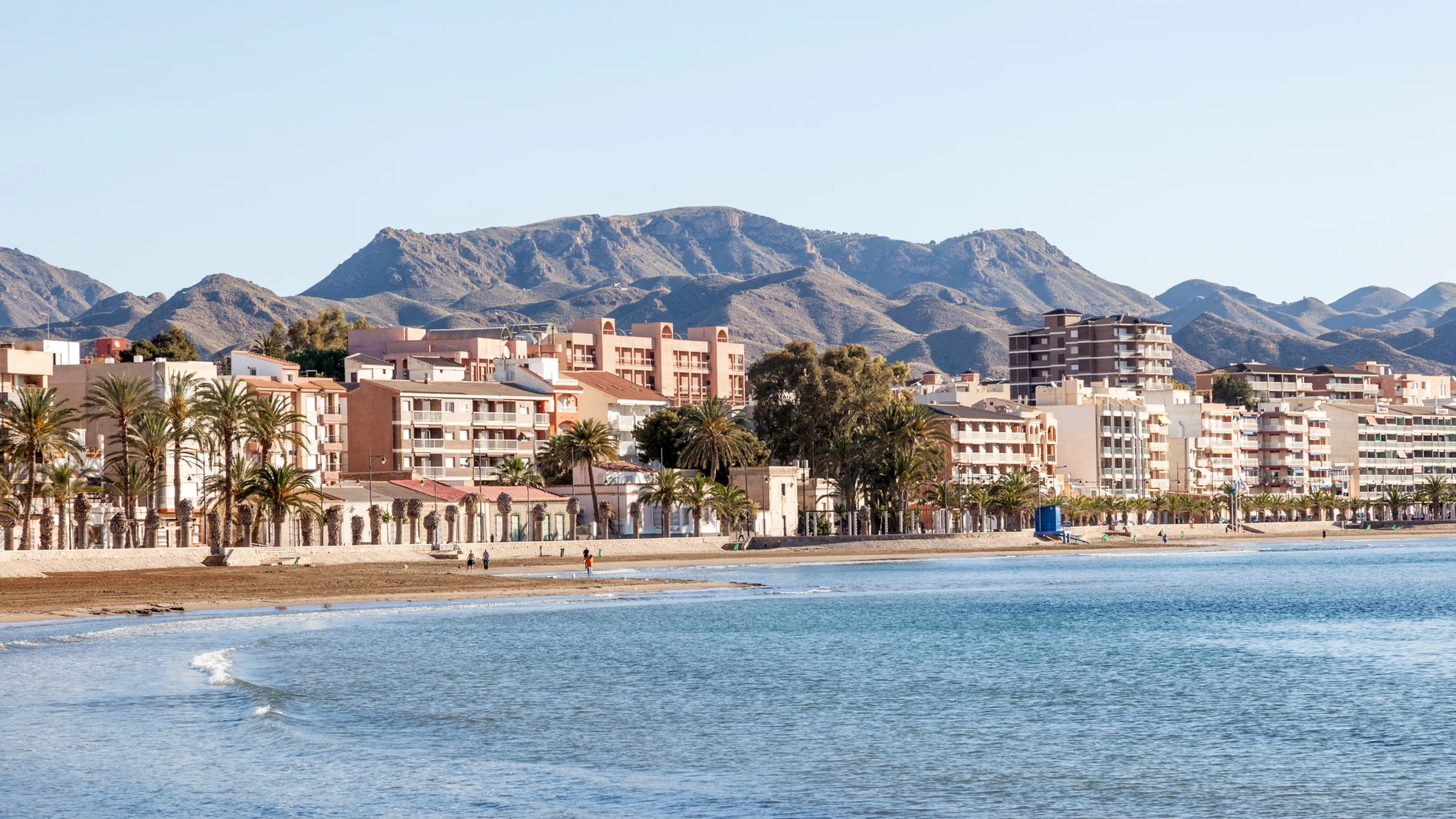Mazarrón es un rincón encantador que se asienta en una amplia bahía abierta al Mediterráneo