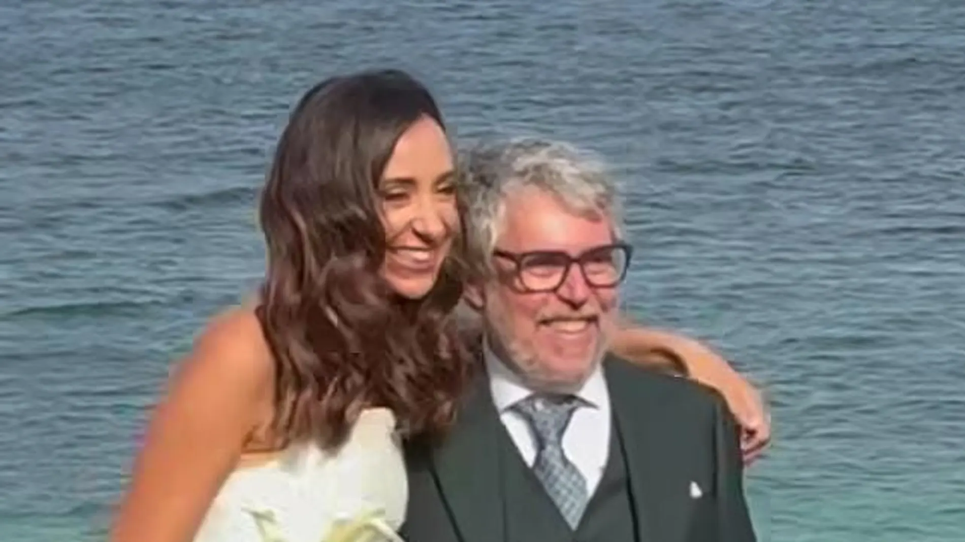 Iván Ferreiro y Noa García en su boda