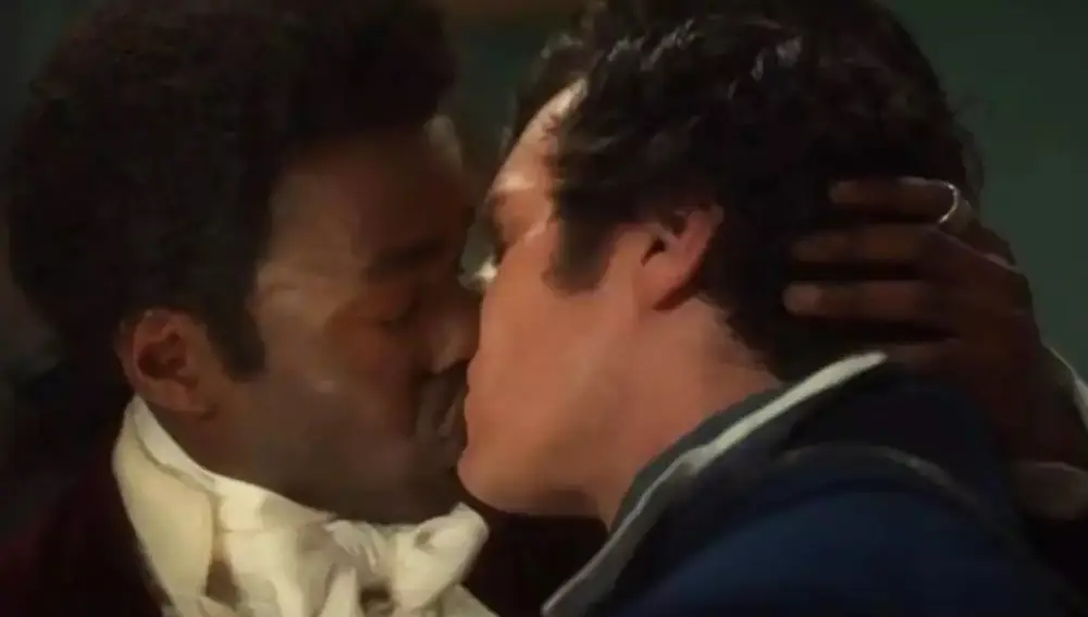 Frame del famoso beso en "Doctor Who"