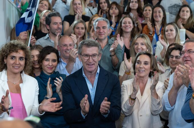 Feijóo celebra la victoria del PP