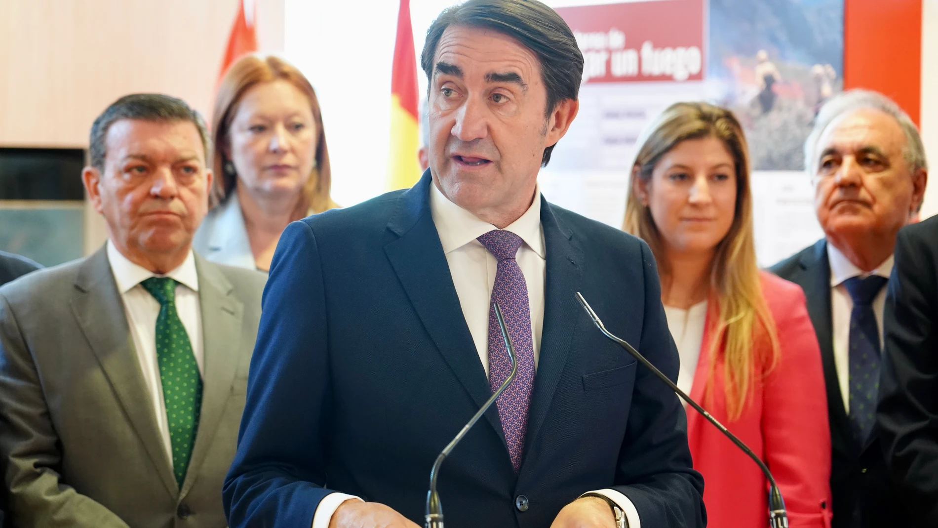 Suárez-Quiñones presenta el operativo contra el fuego en presencia de González Gago, Irene Cortés y Raquel Alonso, entre otros