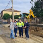 El presidente de la Diputación de Zamora, Javier Faúndez, visita Cerecinos de Campos para ver las consecuencias del desbordamiento del arroyo de la Vega por la fuerte tromba de agua caída