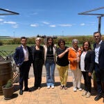 Participantes del encuentro de cooperaci&oacute;n cultural de &ldquo;Castilla y Le&oacute;n Importa&rdquo; celebrado en Bodegas Copaboca (Tordesillas)