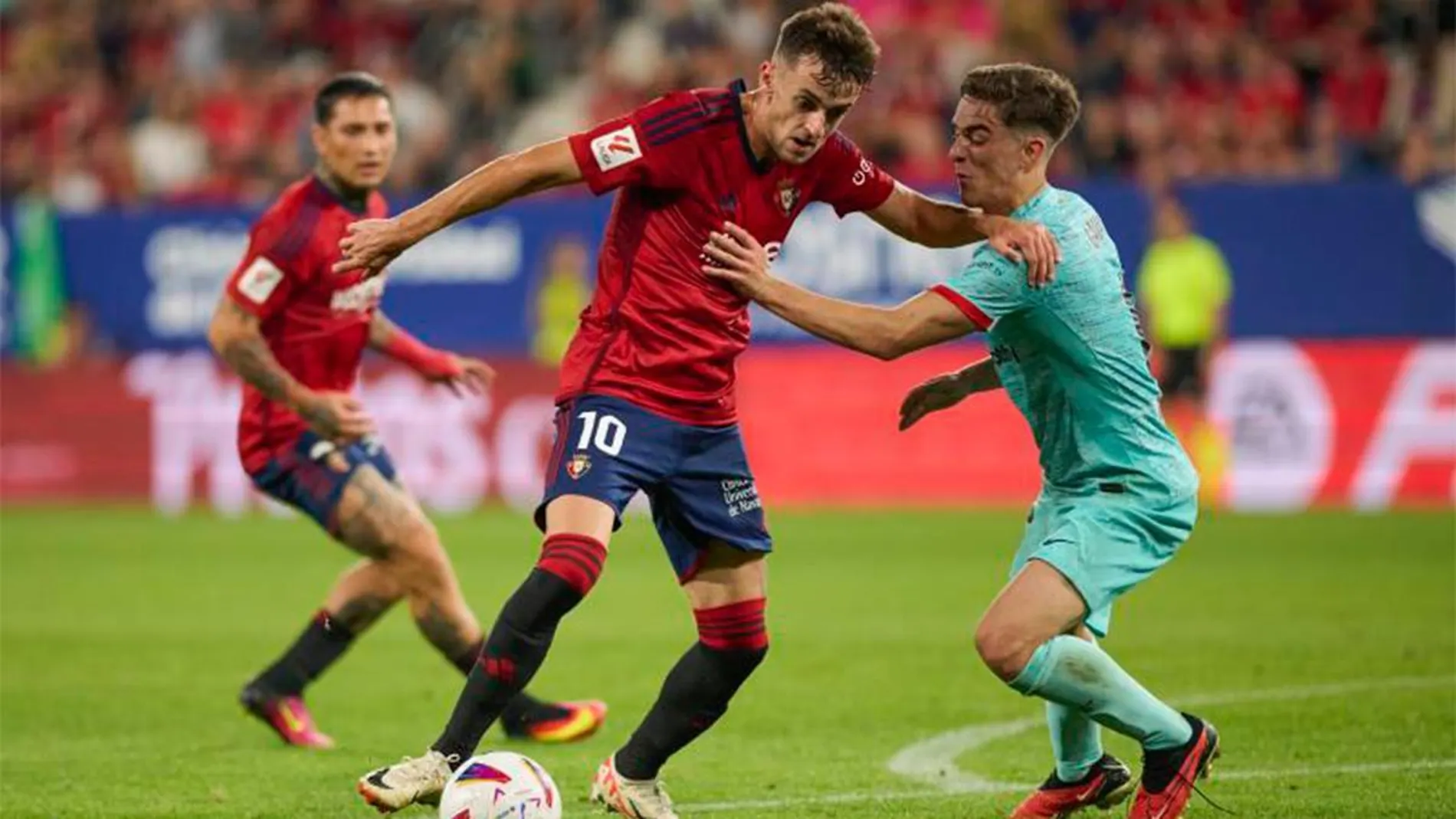 Aimar Oroz, con Osasuna