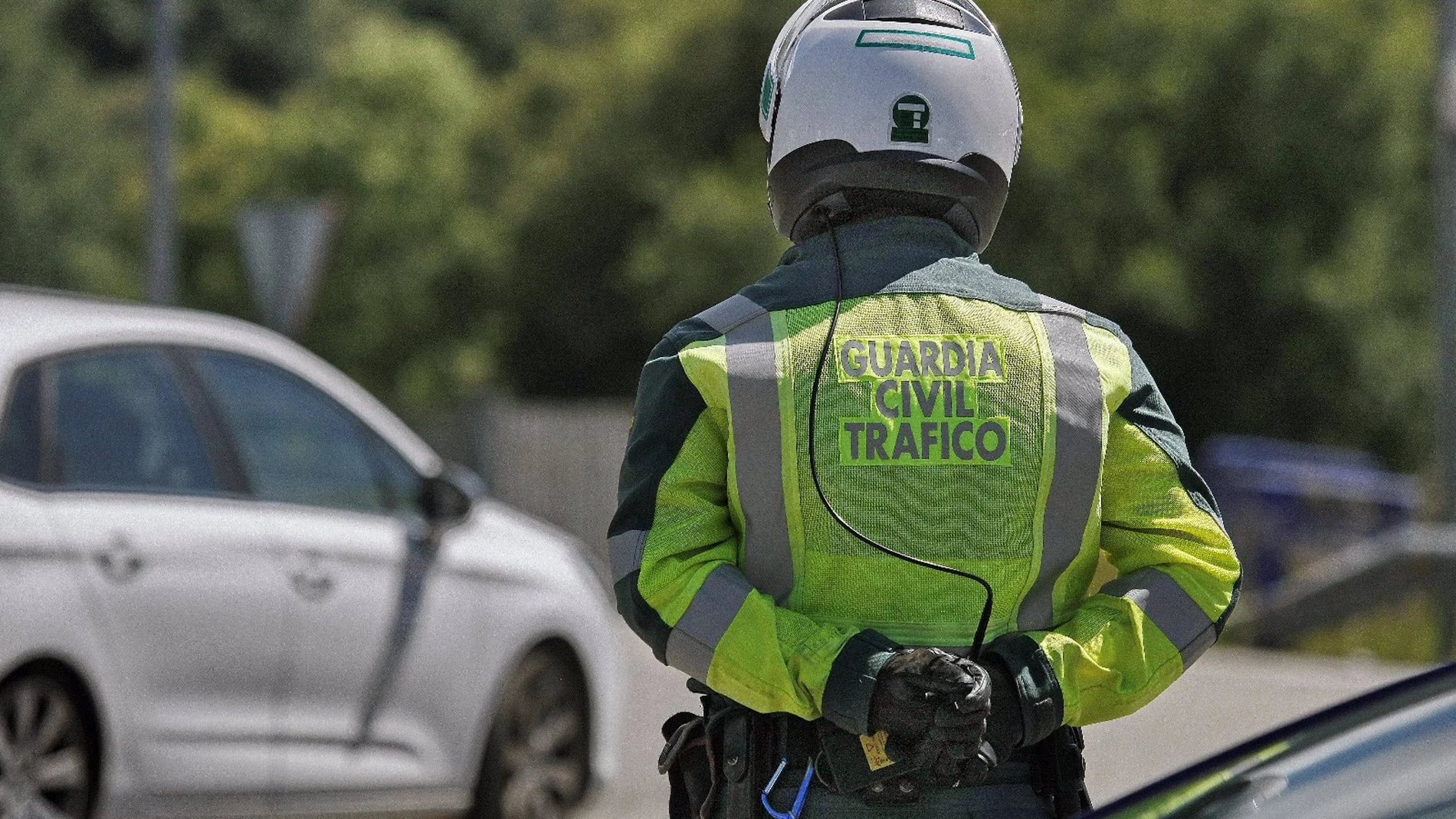 Un muerto y un herido tras el vuelco de un vehículo en la A-92 en La Roda de Andalucía (Sevilla)