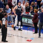 Doncic fue eliminado por seis faltas a cuatro minutos para el final del partido
