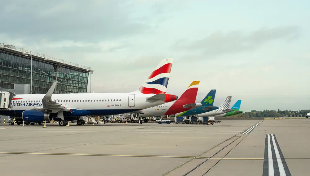 El Grupo IAG está integrado por British Airways, Iberia, Aer Lingus, Vueling y Level
