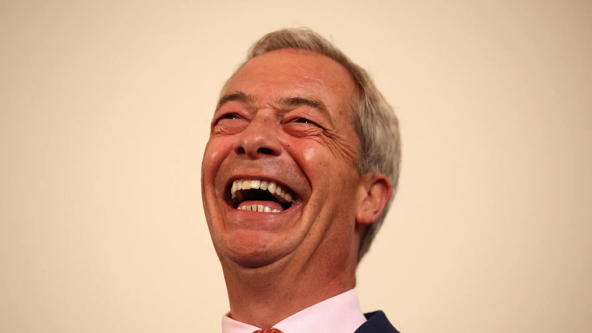 London (United Kingdom), 14/06/2024.- Reform UK Leader Nigel Farage makes an election speech in London, Britain, 14 June 2024. Britain is to hold a snap election on 04 July 2024. (Elecciones, Reino Unido, Londres) EFE/EPA/NEIL HALL
