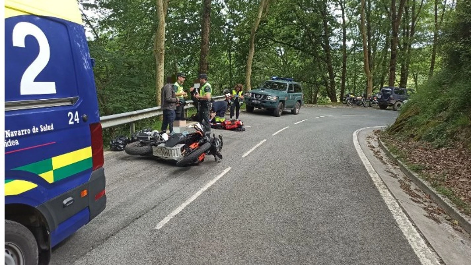 Lugar de los hechos con las motos accidentadas