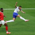 Mbappé en una jugada de gol