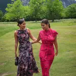 Tana Rivera junto a María García de Jaime de boda.